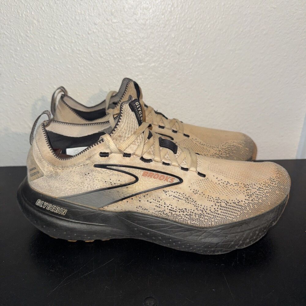 Brooks Glycerin StealthFit 21 Mens Running Dirty White Black 1104211D135 Sz 9.5